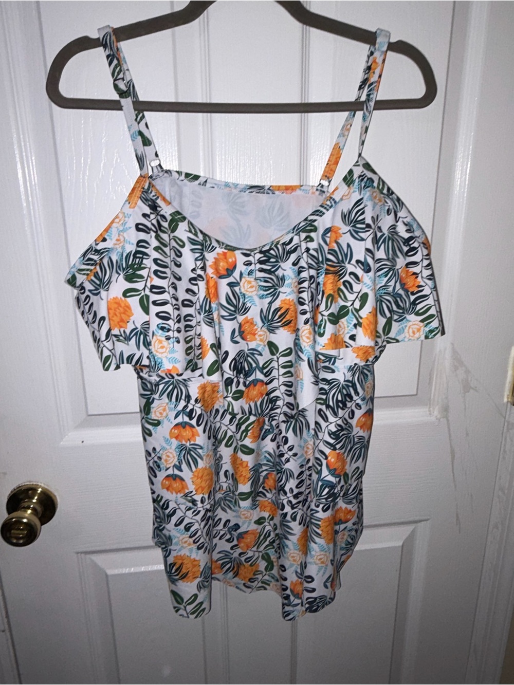 Floral Off-Shoulder Tie-Strap bathing suit Top in White and Orange